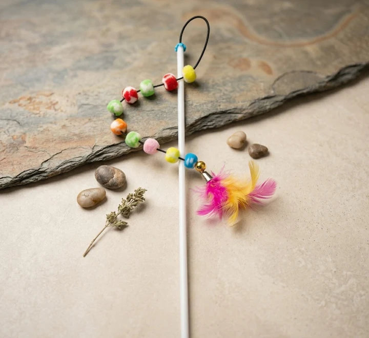 Funny Cat Playing Stick Beads – Interactive Cat Wand Toy with Beads